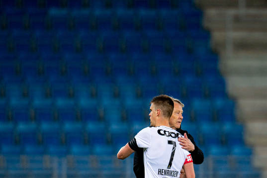 Markus Henriksen and Åge Hareide, head coach of Rosenborg
