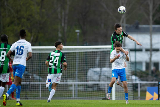 GAIS Daniel Hultqvist och Värnamos Edvin Becirovic