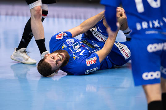 Skövdes Jack Thurin har ont