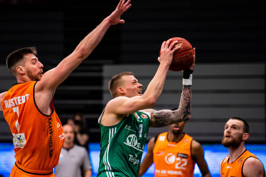 Norrköpings Adam Ramstedt  och Södertäljes Viktor