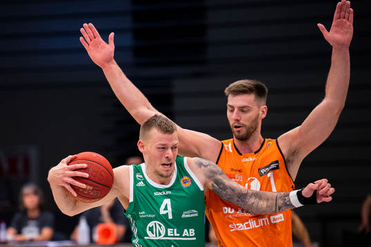 Södertäljes Viktor Gaddefors och Norrköpings Adam