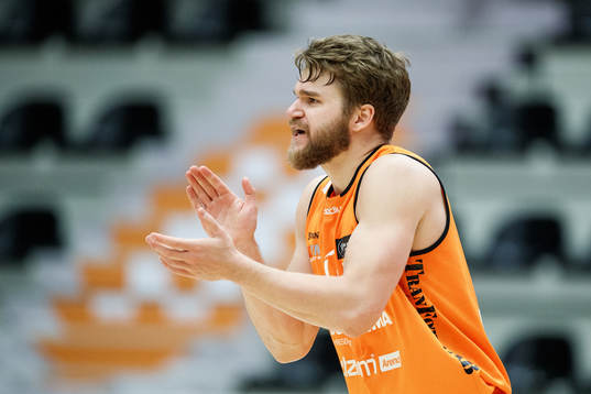 Norrköpings Hampus Åhlin jublar