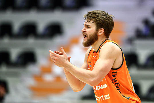 Norrköpings Hampus Åhlin jublar