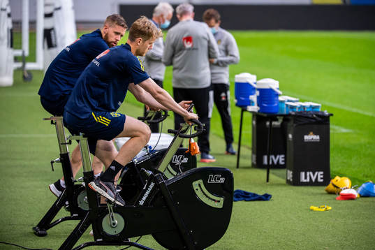 Viktor Claesson and Filip Helander of the Swedish national