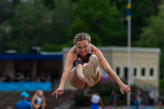 Mara Griva, Lettland