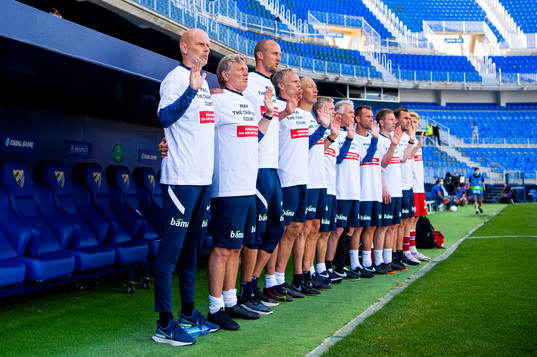 Ståle Solbakken, head coach of Norway, Kent Bergersen,