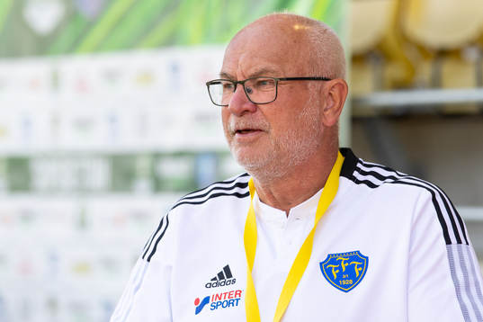 Falkenbergs sportchef Håkan Nilsson före fotbollsmatchen