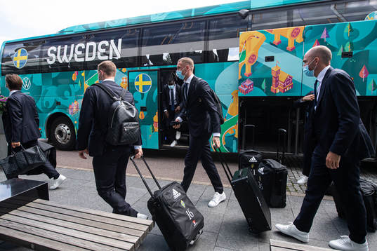 Robin Olsen and Marcus Danielson of the Swedish national
