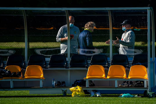Press officer Jakob Kakembo Andersson, team manager Stefan