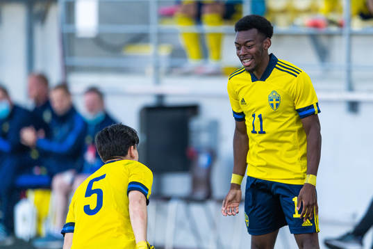 Anthony Elanga of Sweden celebrates