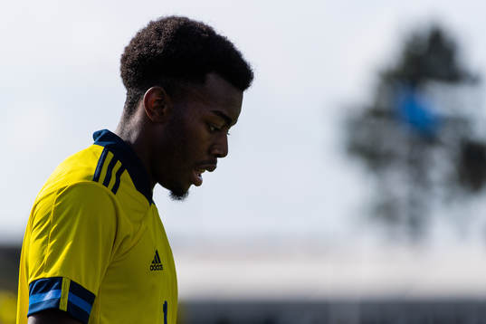 Anthony Elanga of Sweden