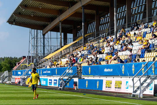 Anthony Elanga of Sweden