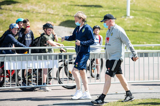 team manager Stefan Pettersson and Janne Andersson, head