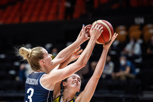 Ivana Jakubcova of Slovakia and Emma Johansson of Sweden