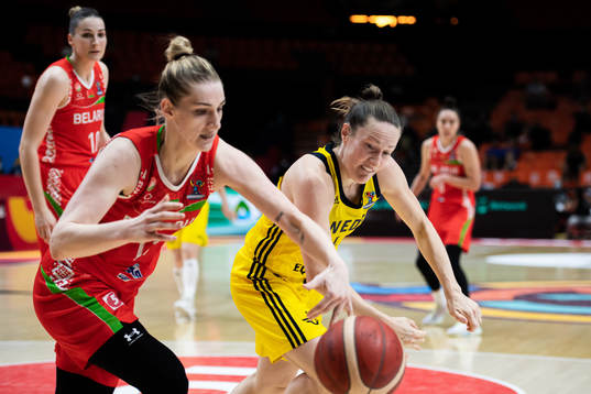 Maryia Papova of Belarus and Frida Eldebrink of Sweden