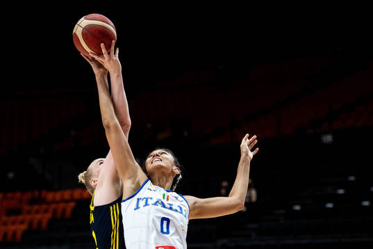 Alice Nyström of Sweden and Jasmine Keys of Italy