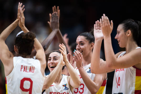 Laura Quevedo of Spain celebrates