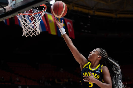 Kalis Loyd of Sweden