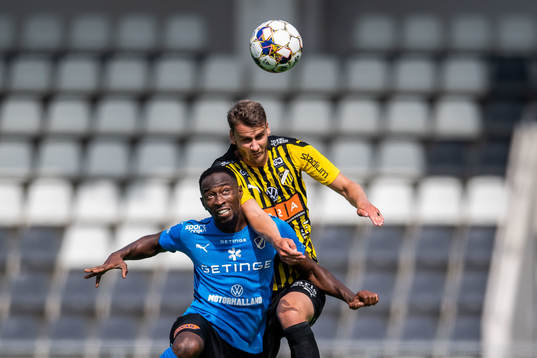 Bläddra bland fler bilder av Fotboll, Träningsmatch, Häcken - Halmstad