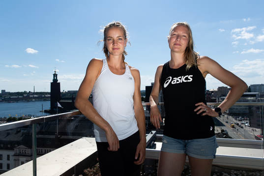 Lovisa Lindh och Moa Hjelmer