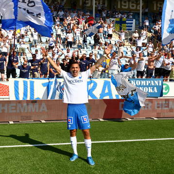 IFK Norrköpings Lucas Lima tackar publiken