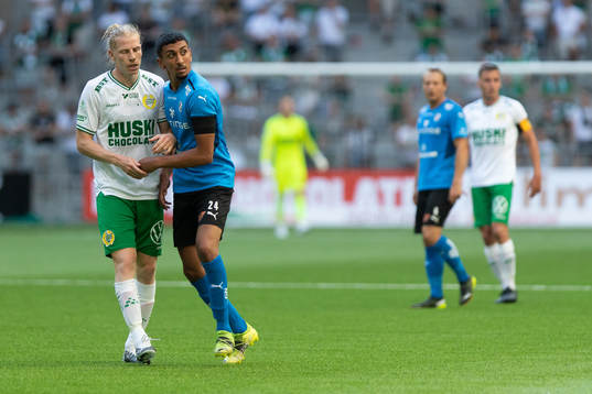 Hammarbys Gustav Ludwigson och Halmstads Amir Al-Ammari