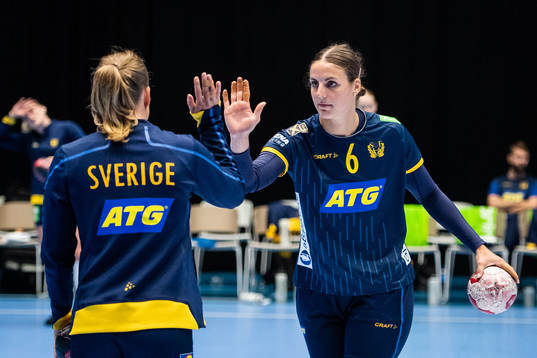 Carin Strömberg prior to the international friendly