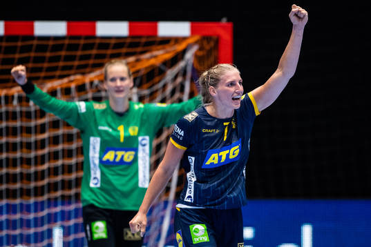 Linn Blohm of Sweden celebrates