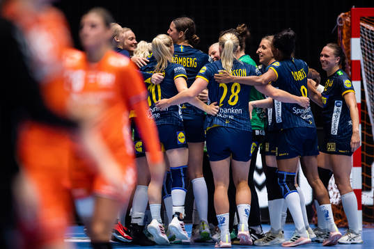 Players of Sweden celebrate