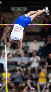 Armand Duplantis of Sweden