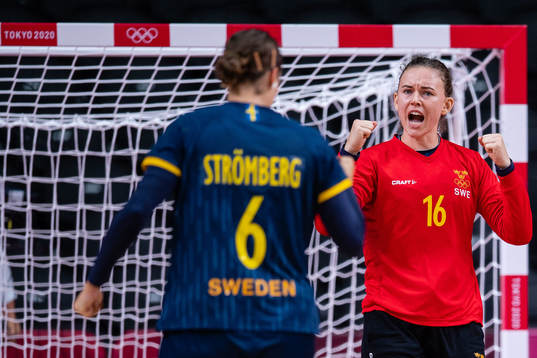 Goalkeeper Jessica Ryde of Sweden celebrates while