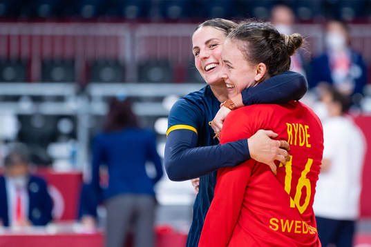 Carin Strömberg and Goalkeeper Jessica Ryde of Sweden