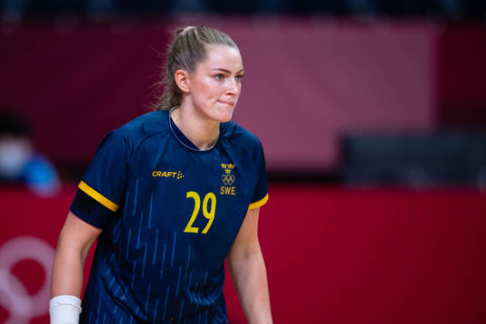Kristin Thorleifsdottir of Sweden compete in the women's