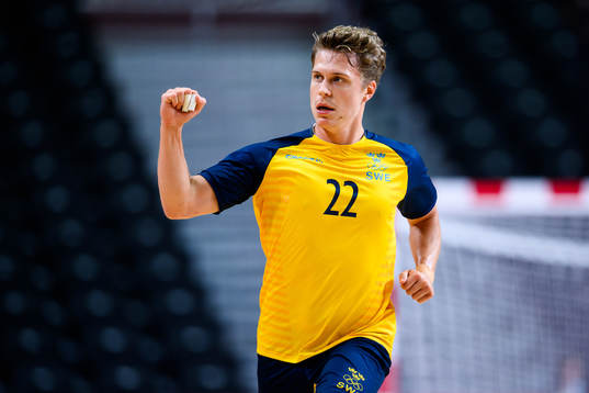 Lucas Pellas of Sweden celebrates in the men’s handball