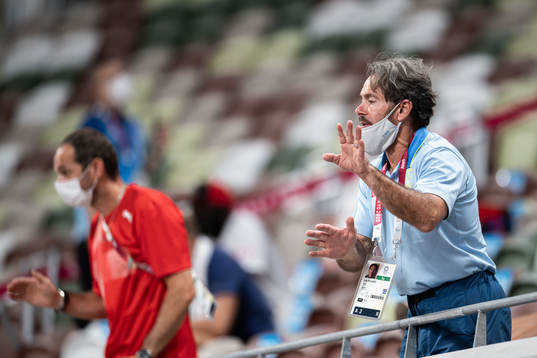 Greg Duplantis of Sweden in the stands at the women's pole