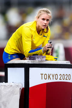 Michaela Meijer of Sweden looks dejected in women's pole