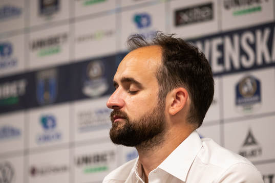 Örebros tränare Vitor Gazimba