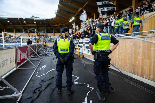 Två poliser