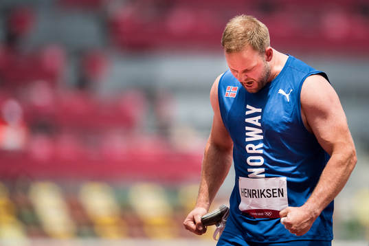 Eivind Henriksen of Norway celebrates in men’s hammer