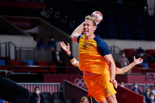 Fredric Pettersson of Sweden in the men´s handball match