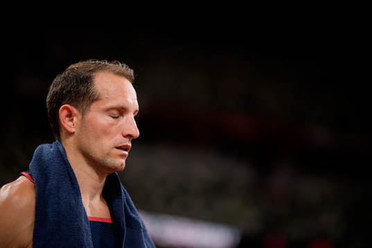 Renaud Lavillenie of France in pain