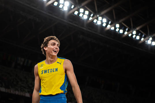 Armand Duplantis of Sweden reacts