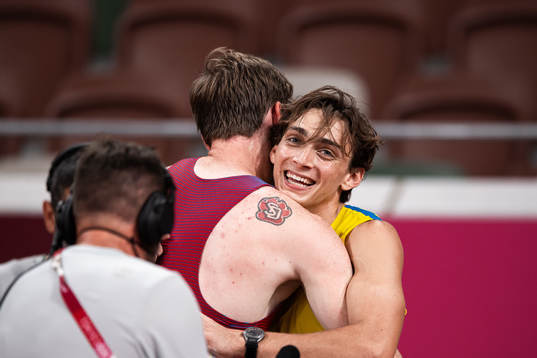 Armand Duplantis of Sweden celebrate his first place with