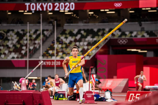 Armand Duplantis of Sweden
