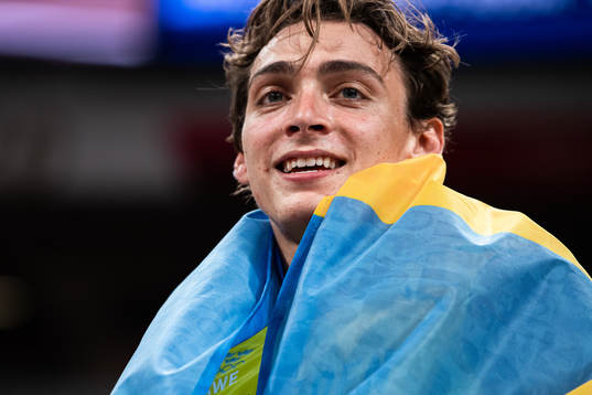 Armand Duplantis of Sweden celebrate his first place