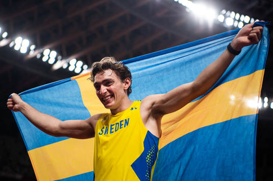 Armand Duplantis of Sweden celebrate his first place