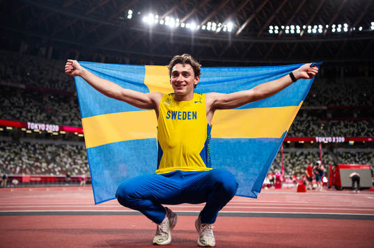 Armand Duplantis of Sweden celebrate his first place