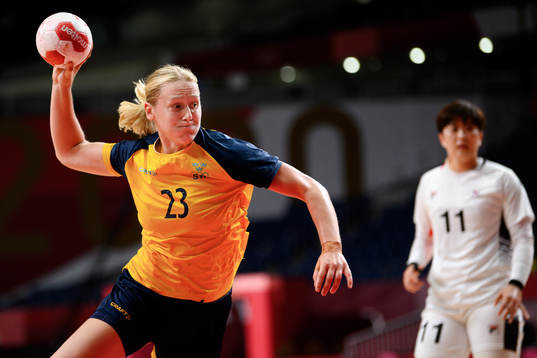 Emma Lindqvist of Sweden in the Women's Handball