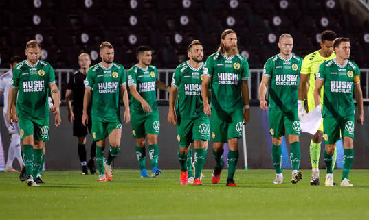 Hammarby players looking dejected