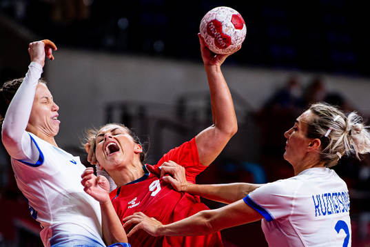 Nora Mørk of Norway in action against Polina Vedekhina and